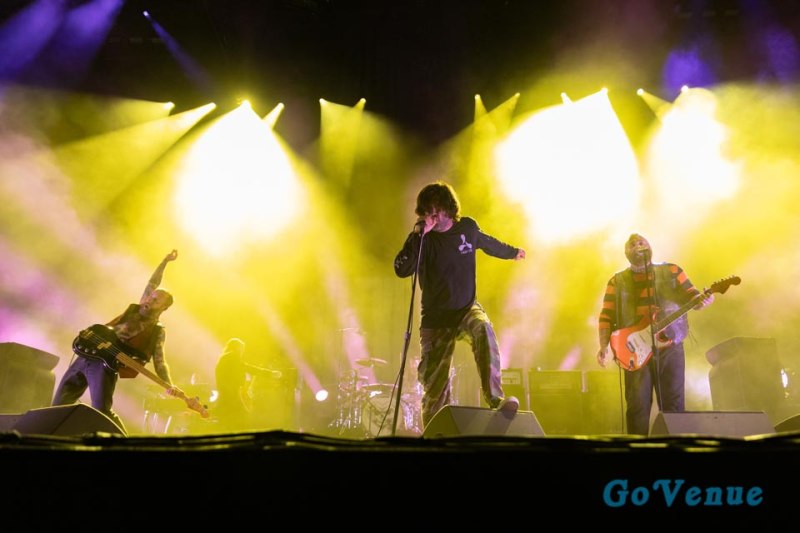 Alexis On Fire opening for Avenged Sevenfold