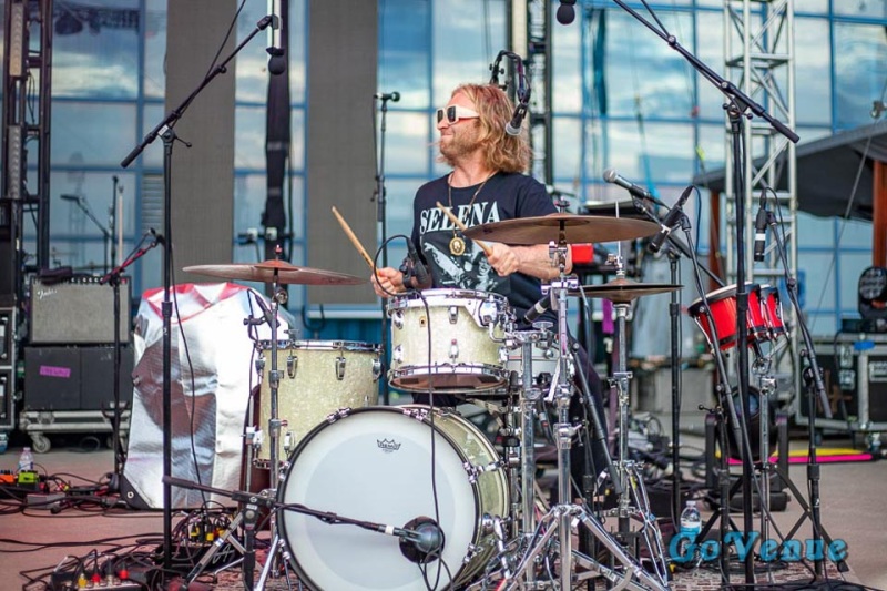 DRUMMER6