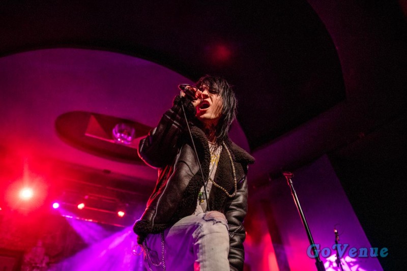 Johnnie-Guilbert-21