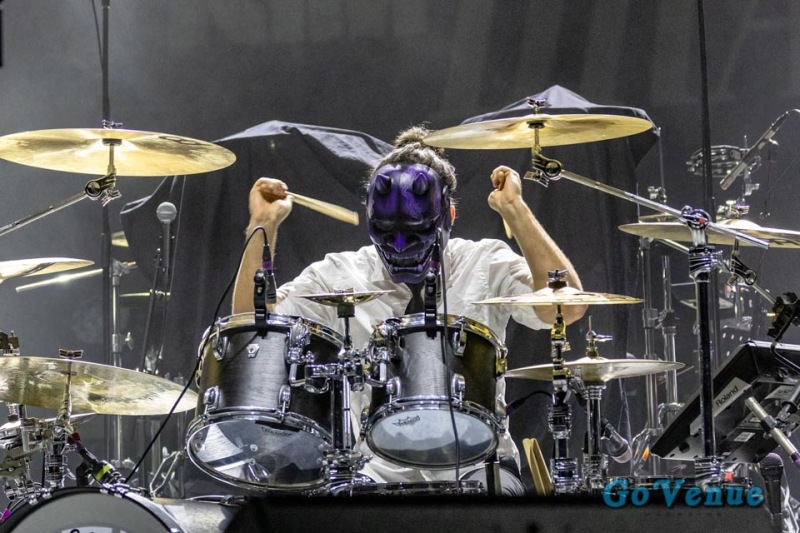 Kim Dracula opening for Avenged Sevenfold