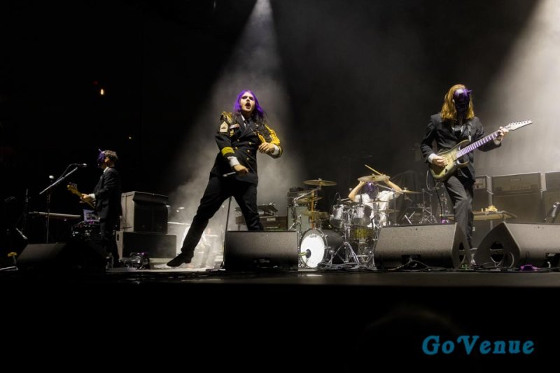 Kim Dracula opening for Avenged Sevenfold