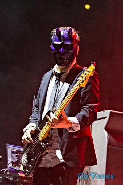 Kim Dracula opening for Avenged Sevenfold
