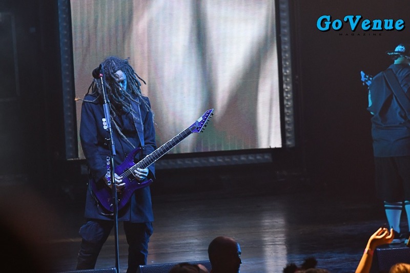 Korn-11