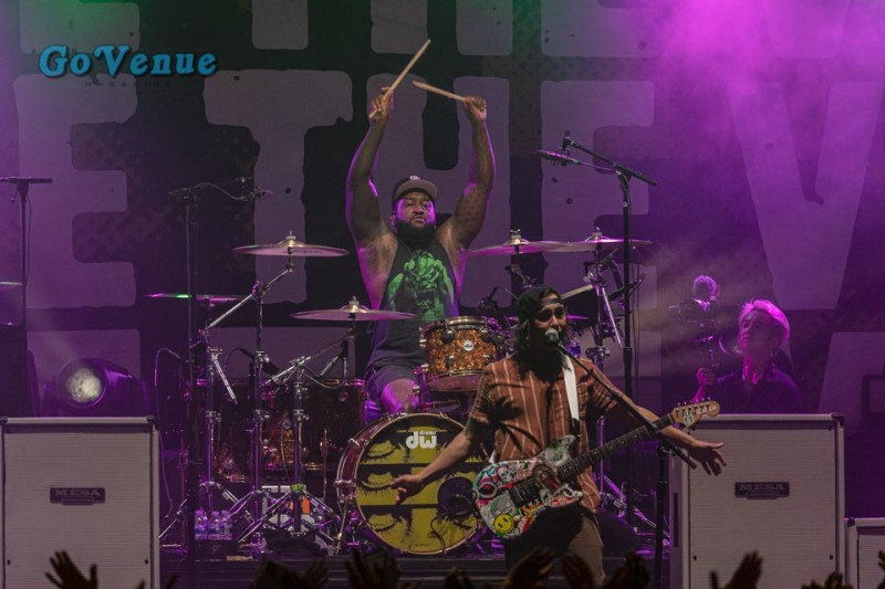 Pierce-The-Veil-7