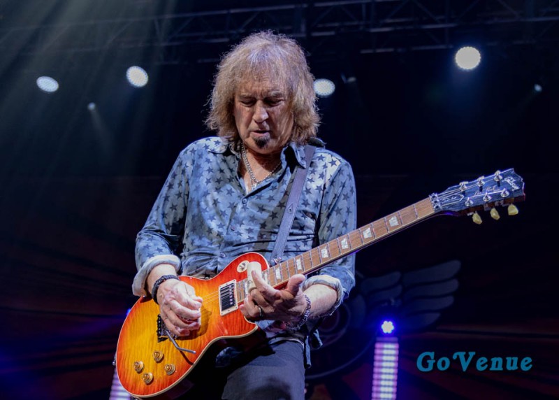 REO-Speedwagon-7