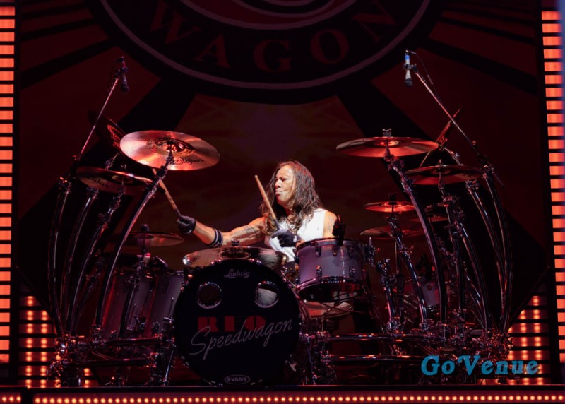 REO-Speedwagon-9