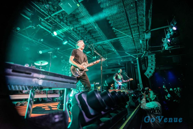 RiseAgainst-18