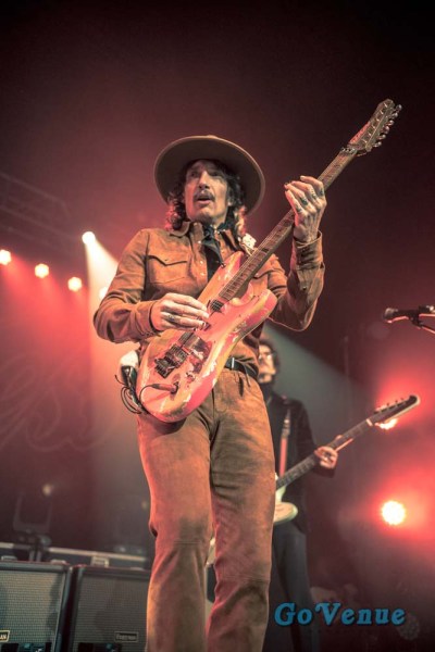 TheDarkness-4